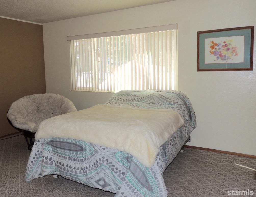 1281 Bonanza Avenue - Photo 1