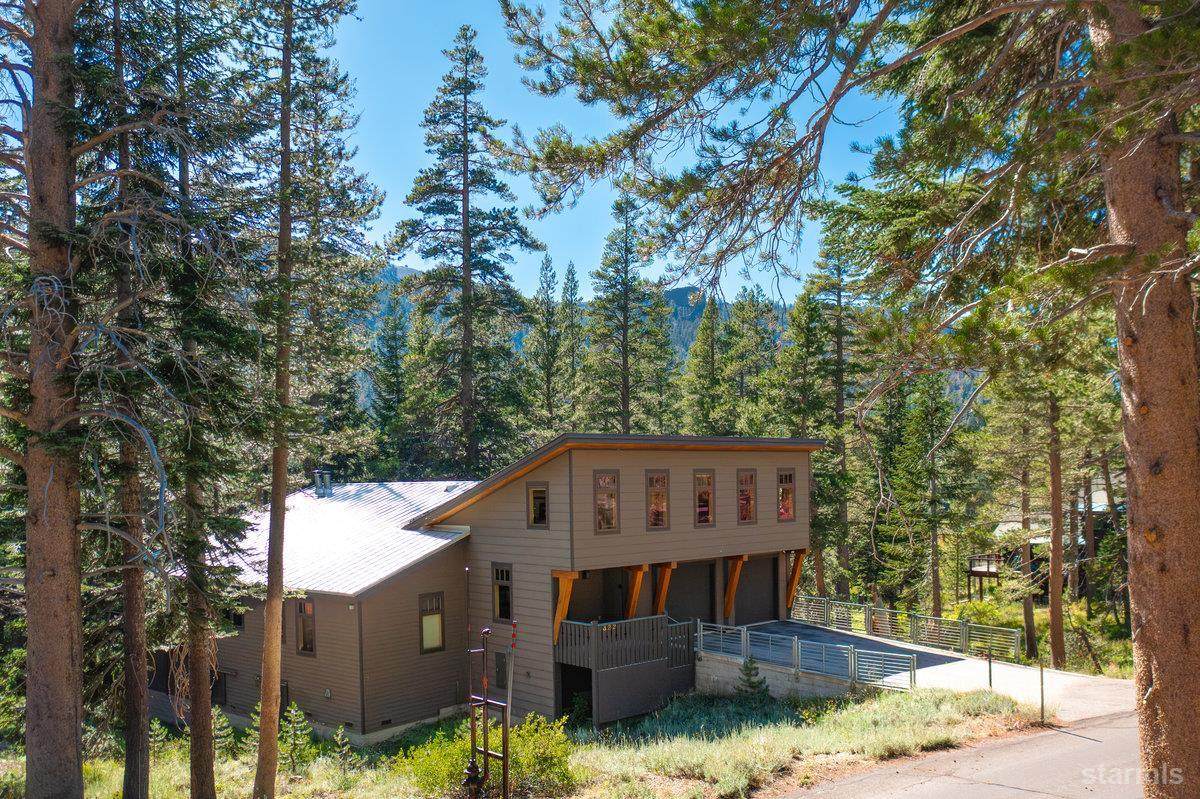 322 Meadows Drive - Photo 1