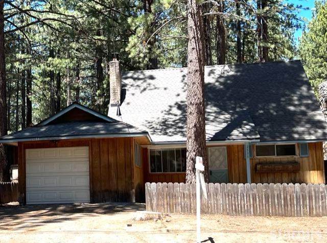 2533 Rose Avenue - Photo 1