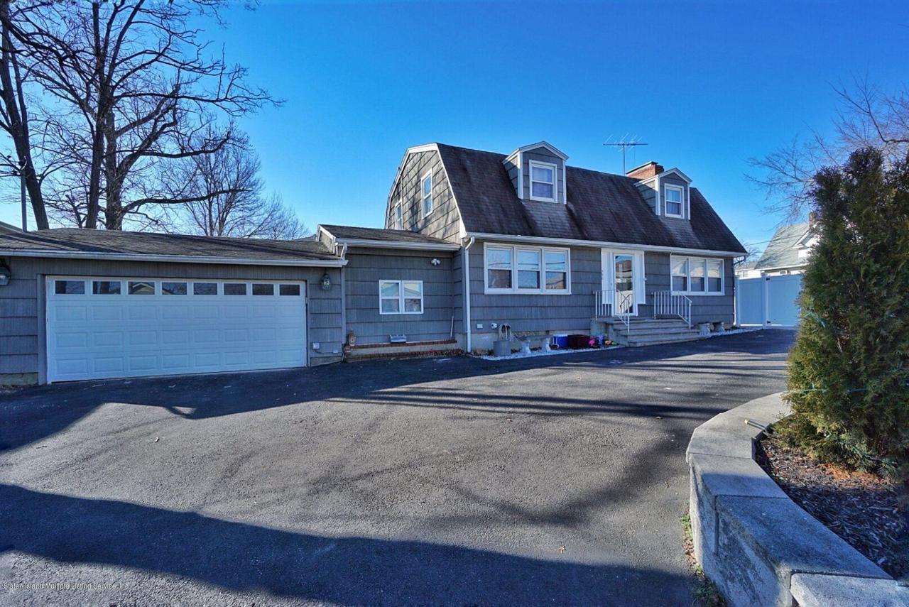 590 Arden Avenue - Photo 1