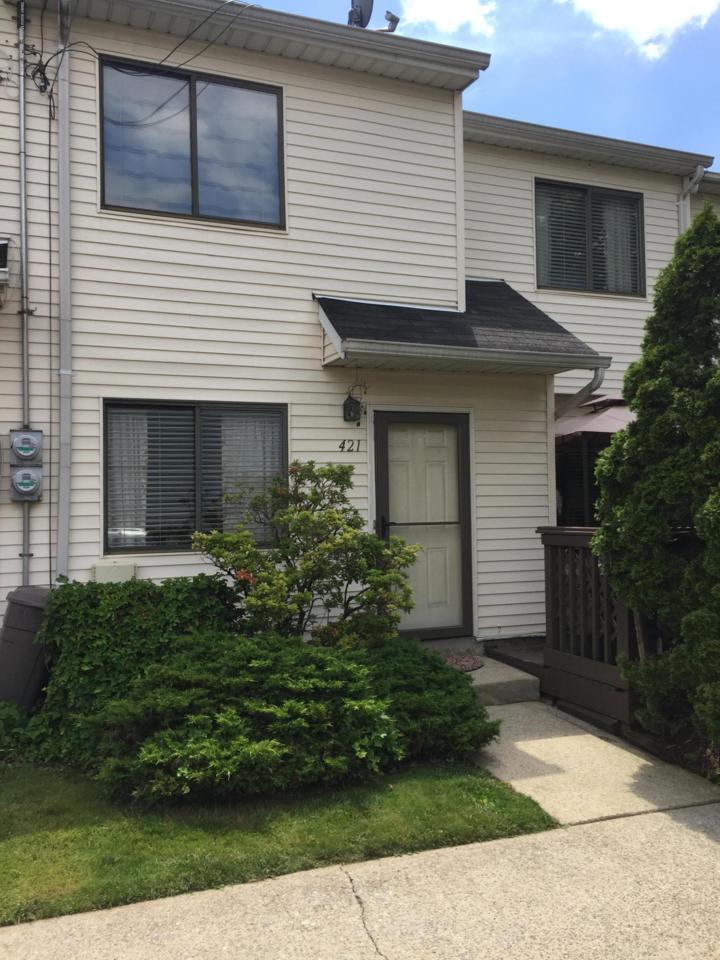 421 Weser Avenue - Photo 1
