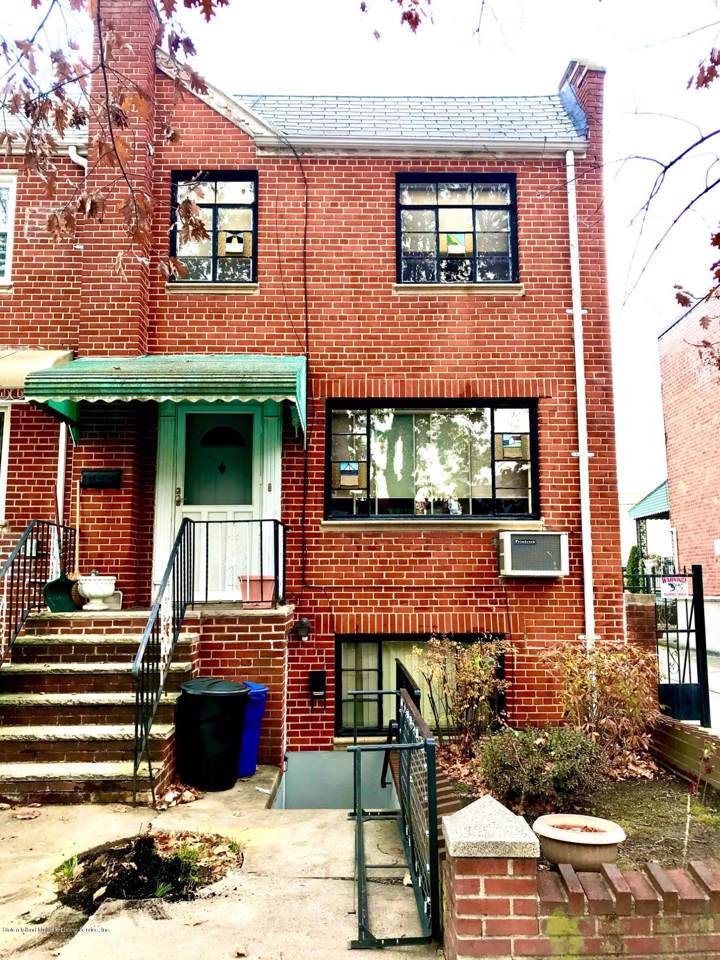 1437 83 Street - Photo 1