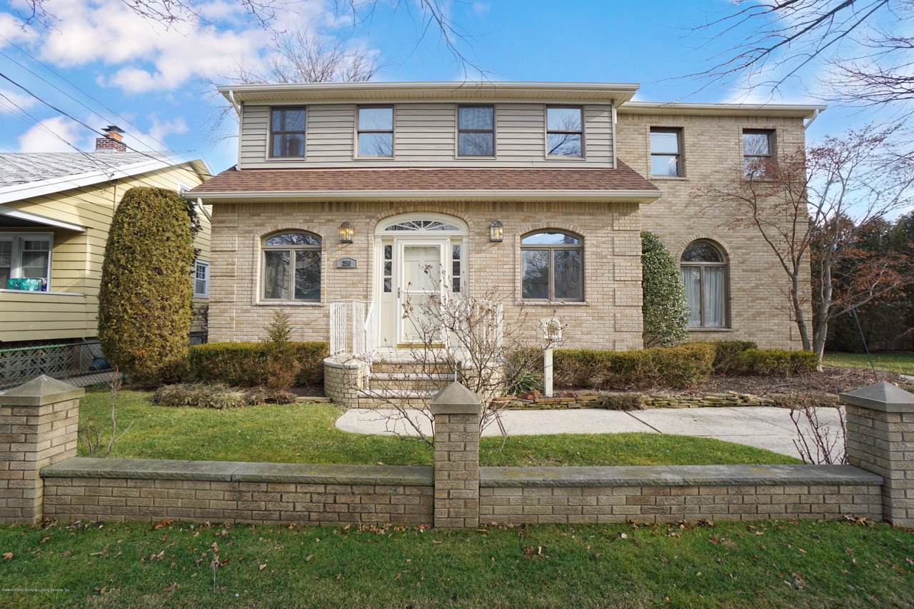 251 Lee Avenue - Photo 1