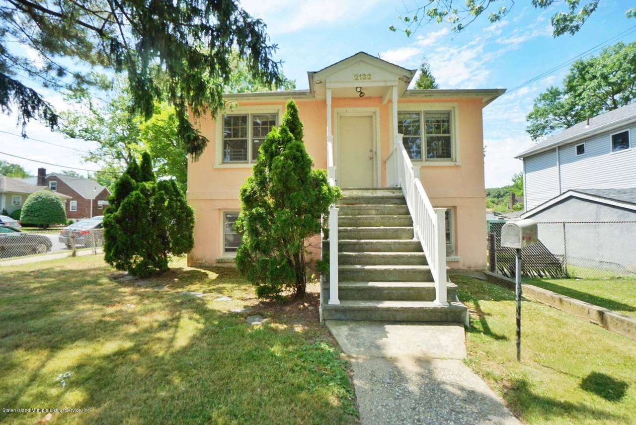 2132 Victory Blvd - Photo 1