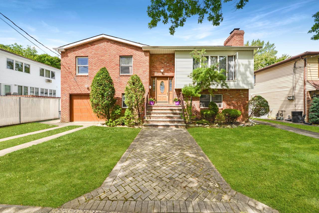 337 Ionia Avenue - Photo 1