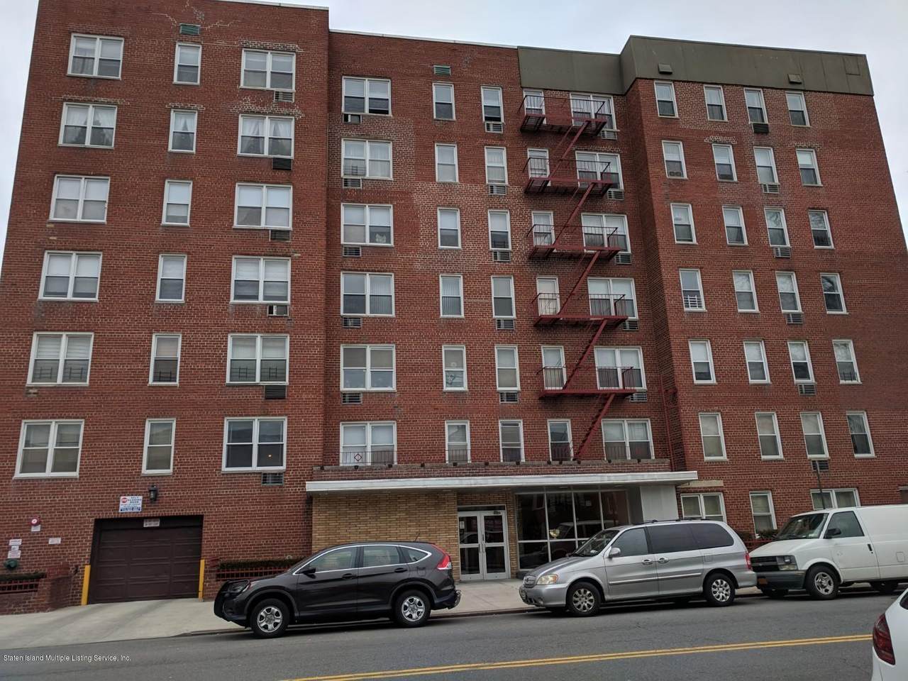 735 Avenue - Photo 1