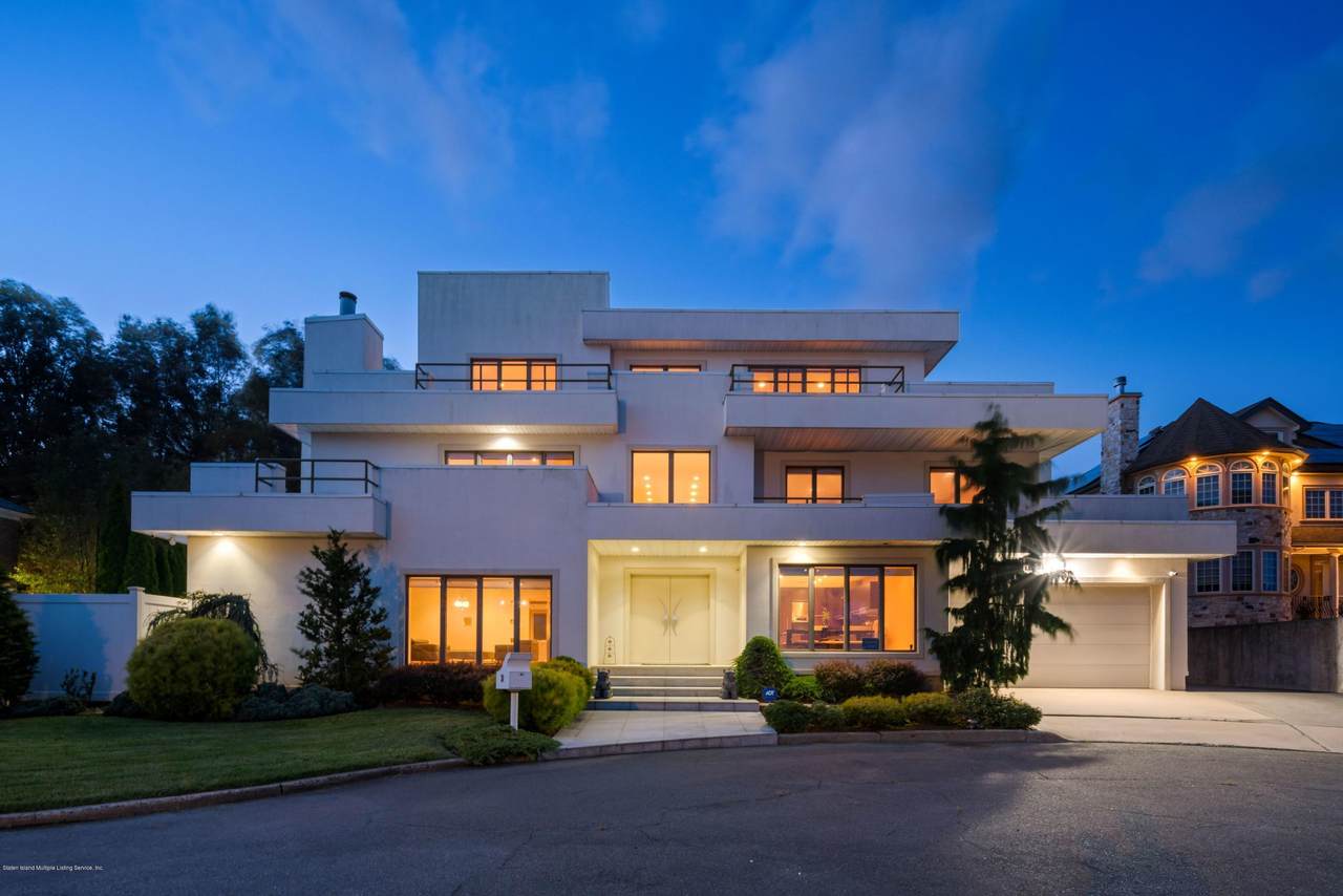 30 Tricia Way - Photo 1