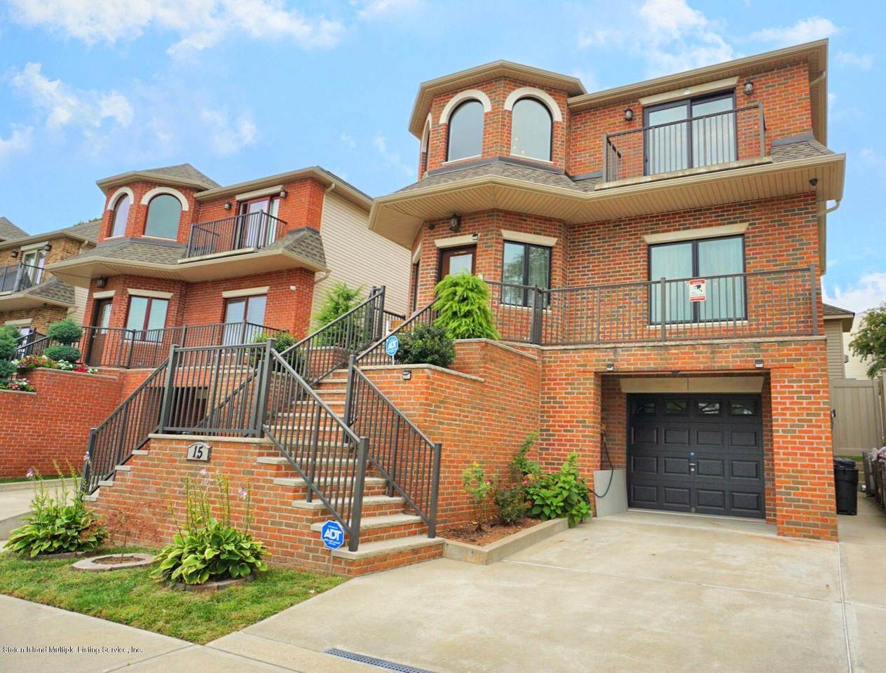 15 Starr Avenue - Photo 1