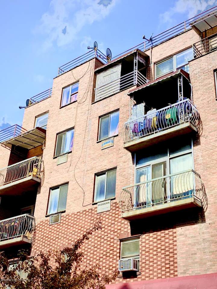 40-59 College Point Boulevard - Photo 1