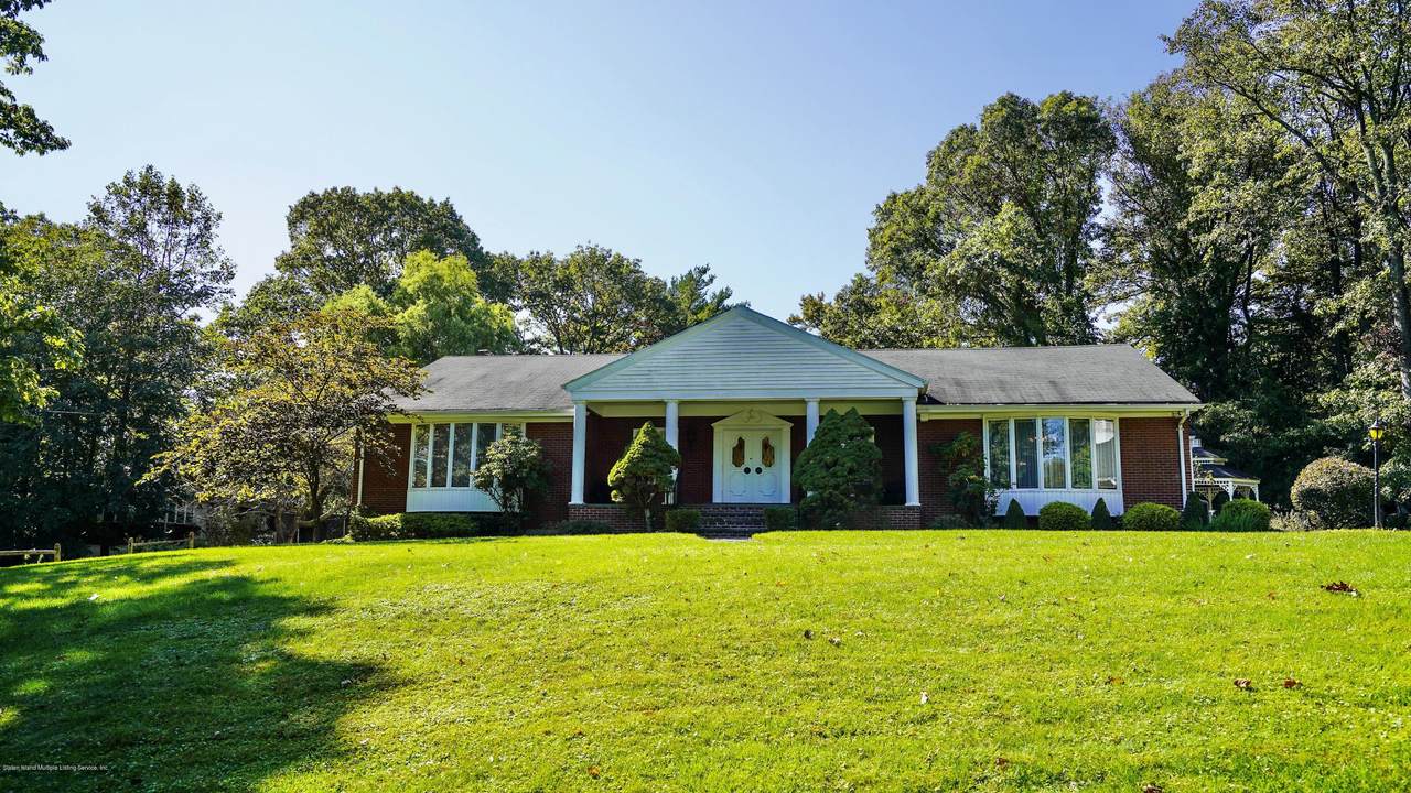 40 Woodhaven Avenue - Photo 1