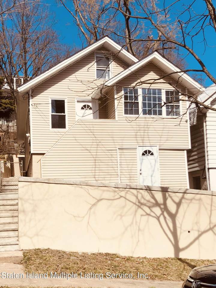 75 Pleasant Valley Avenue - Photo 1