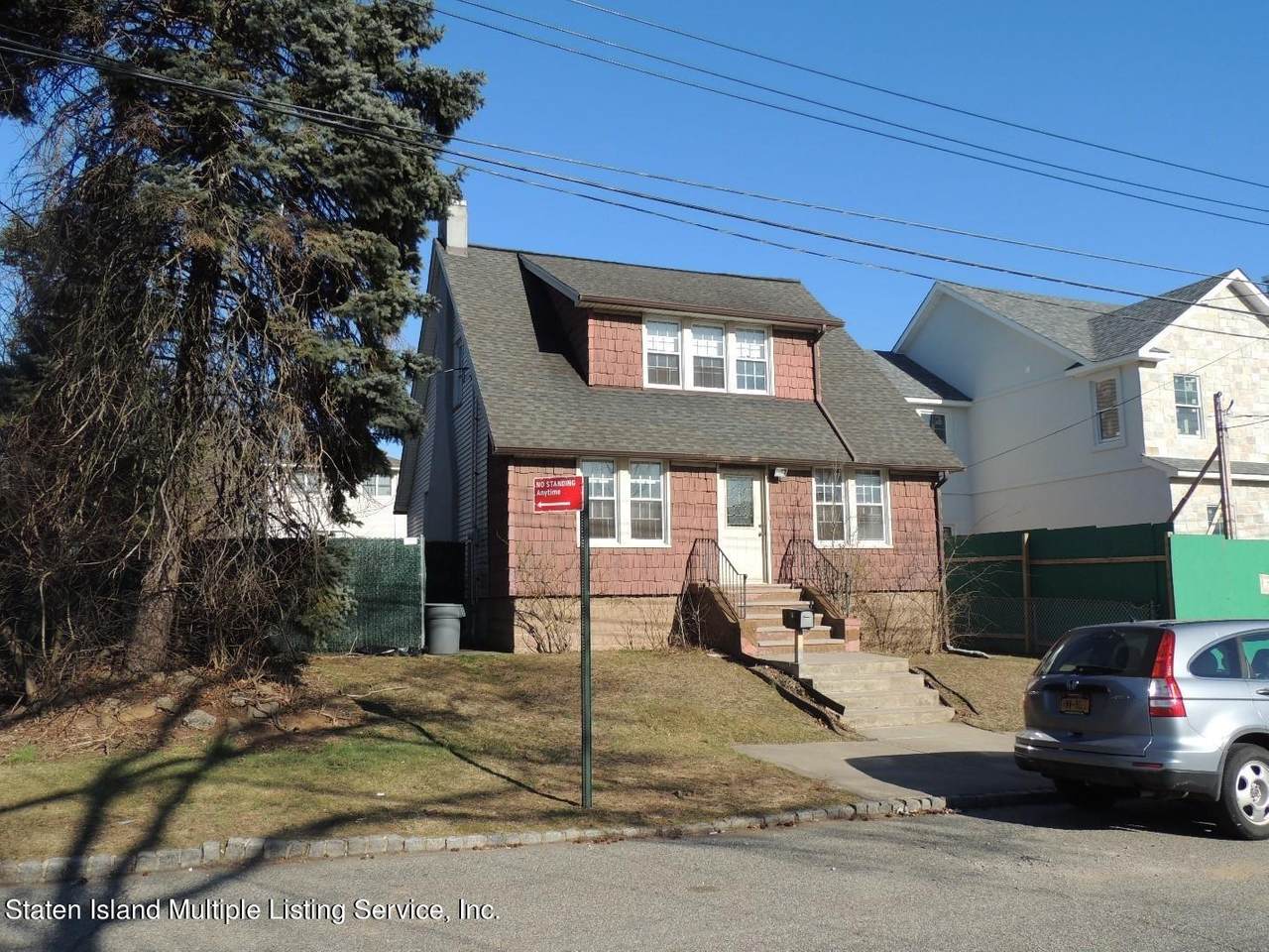141 Manhattan Street - Photo 1