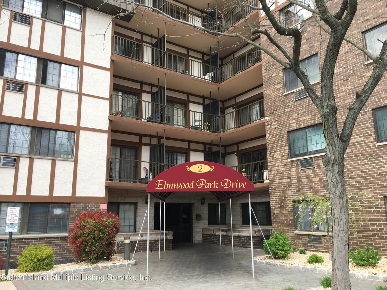 2 Elmwood Park Drive - Photo 1