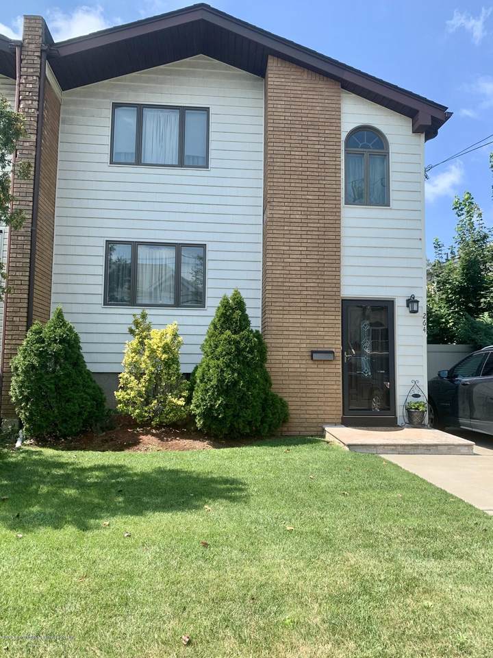 264 Giffords Lane - Photo 1