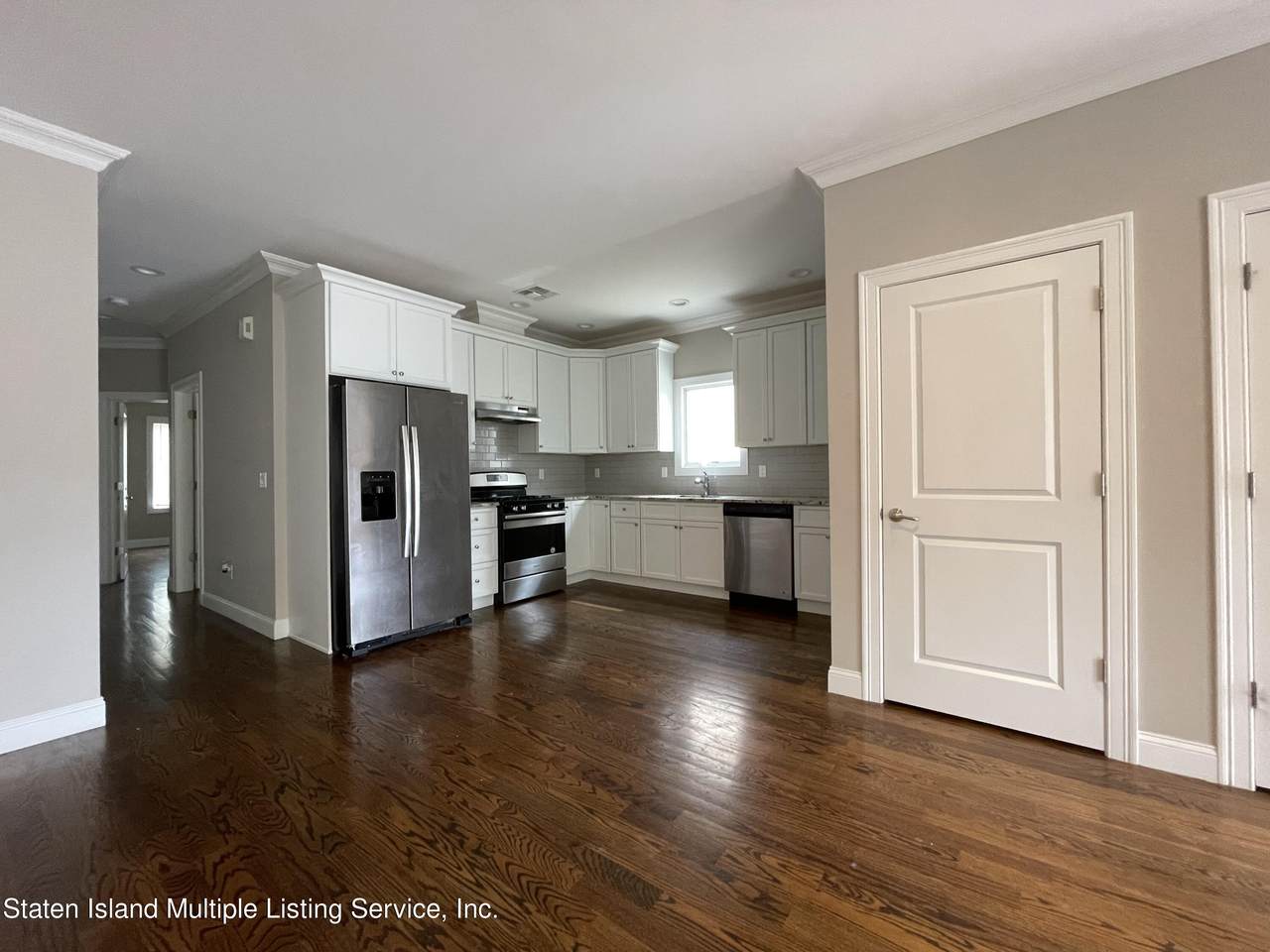 242 Ionia Avenue - Photo 1