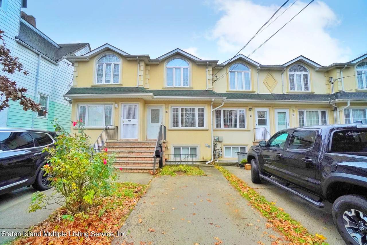 72 Townsend Avenue - Photo 1