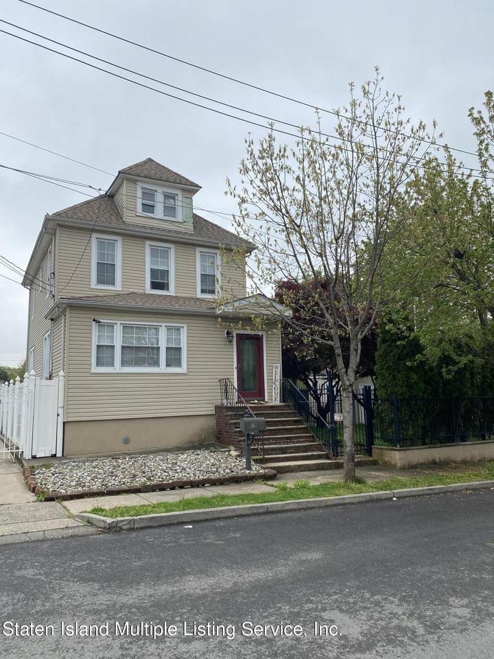 89 Erastina Place - Photo 1