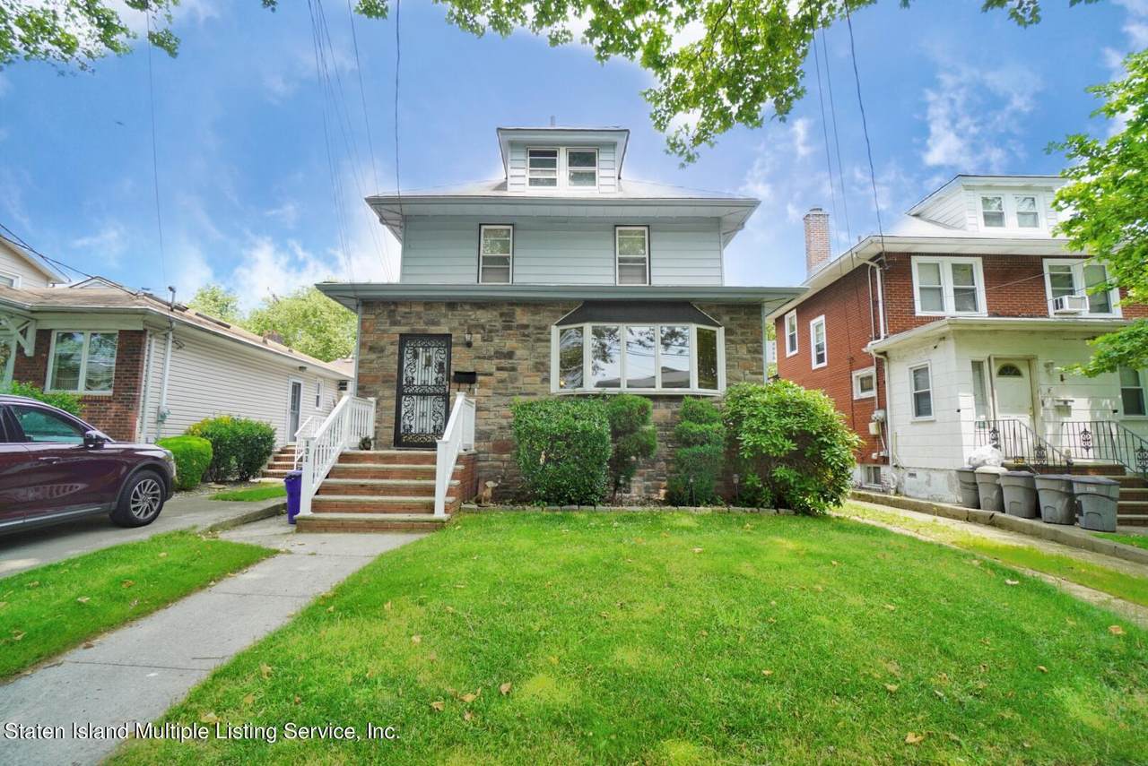 131 Bancroft Avenue - Photo 1