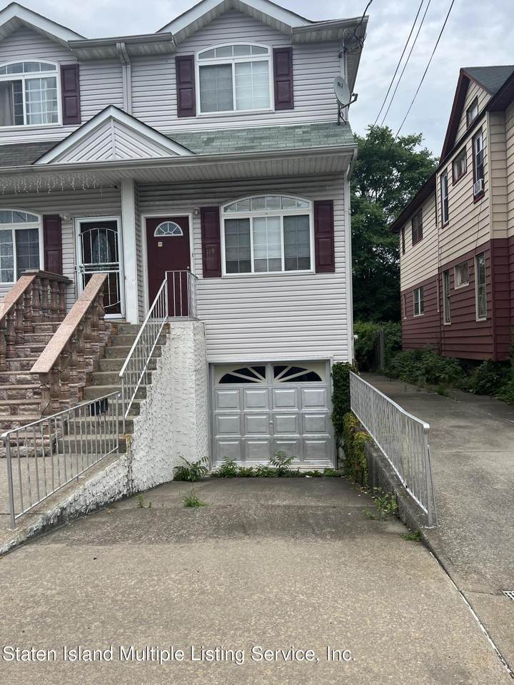 119 Campbell Avenue - Photo 1