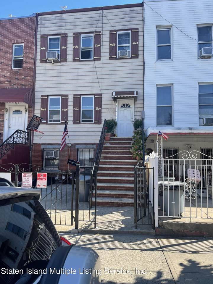 237 53rd - Photo 1