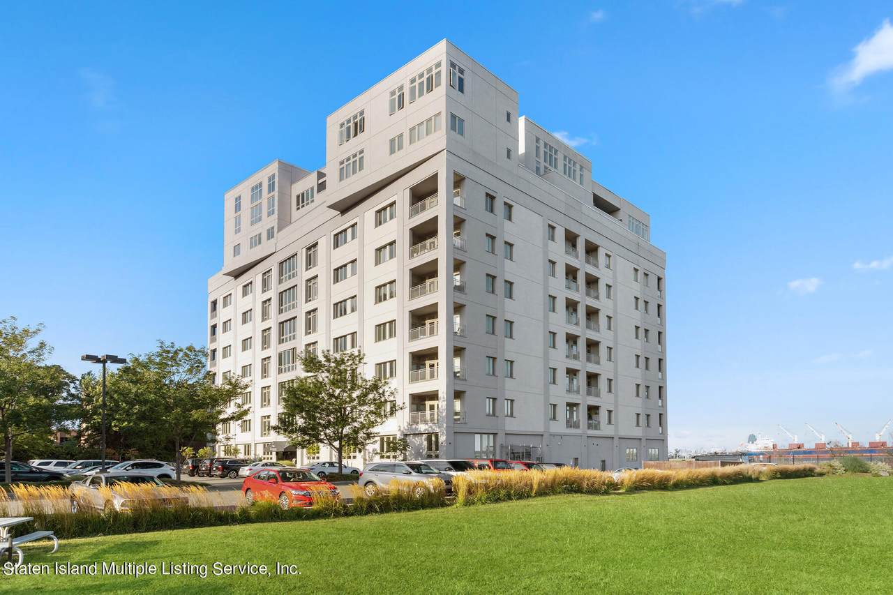 90 Bay Street Landing - Photo 1