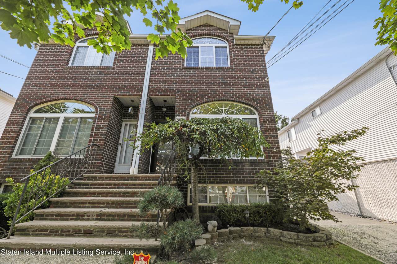 588 Main Street - Photo 1