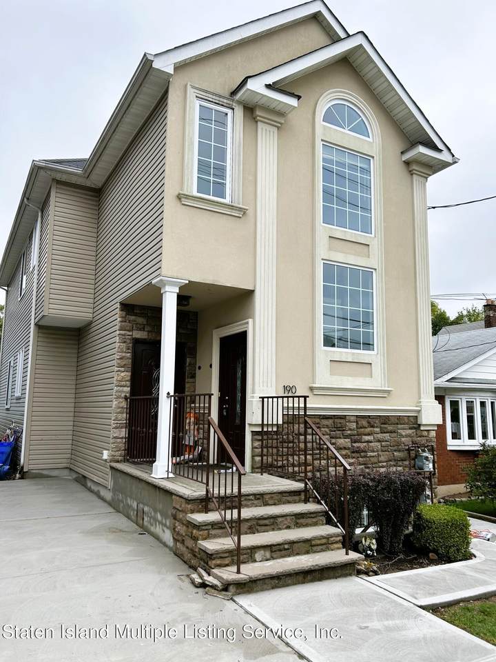 190 Dixon Avenue - Photo 1