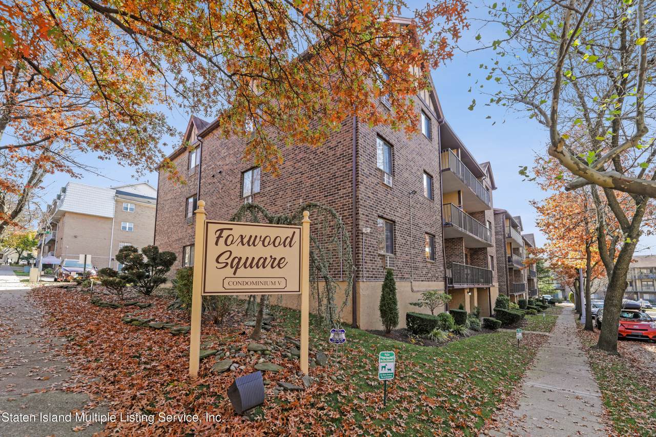 10 Donna Court - Photo 1