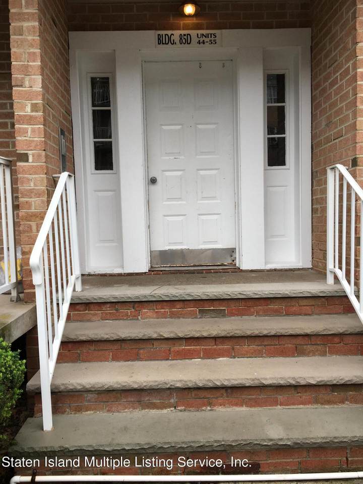 85 Elmwood Park Drive - Photo 1