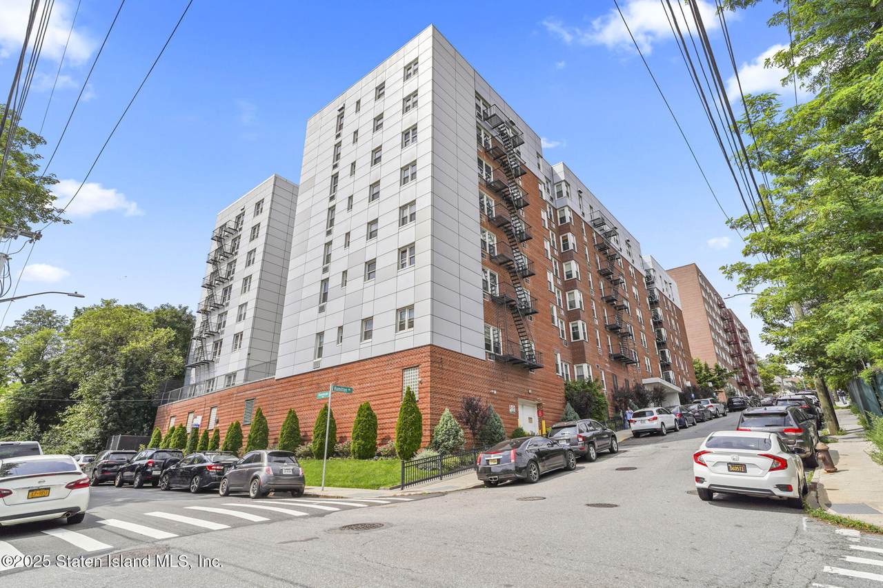 36 Hamilton Avenue - Photo 1