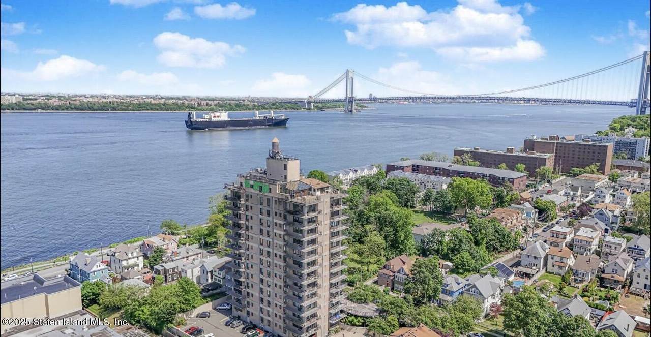 31 Hylan Boulevard - Photo 1