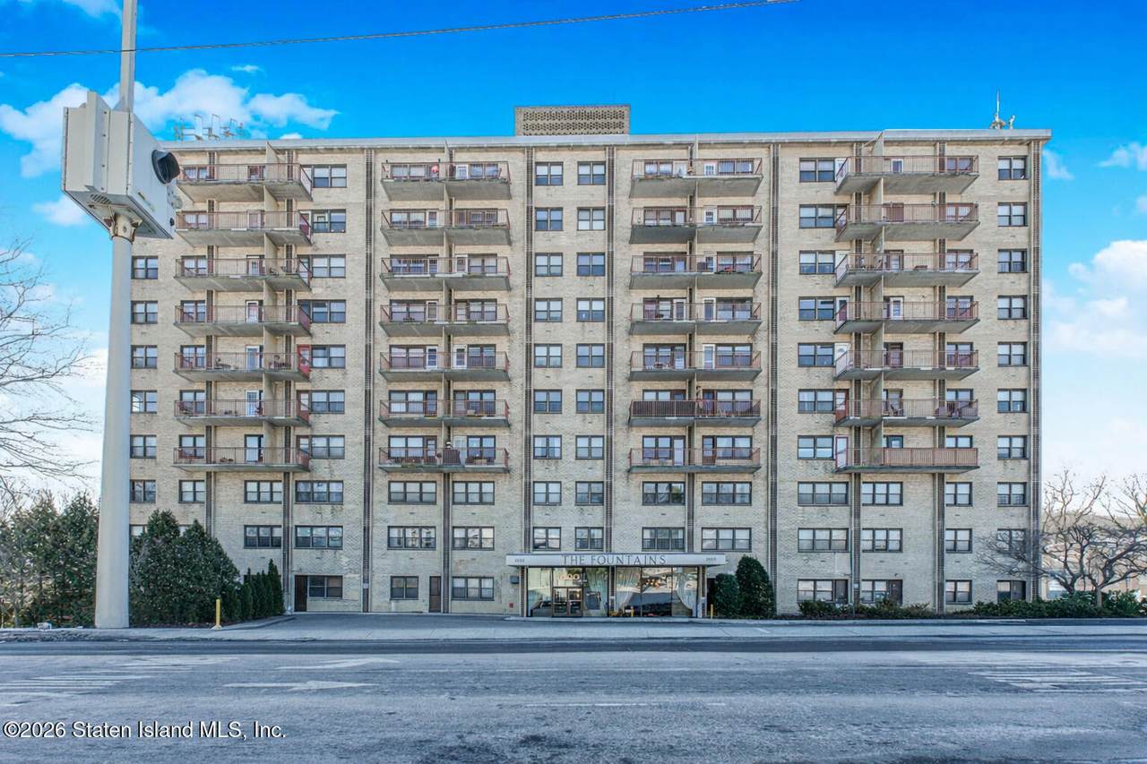 1000 Clove Road - Photo 1