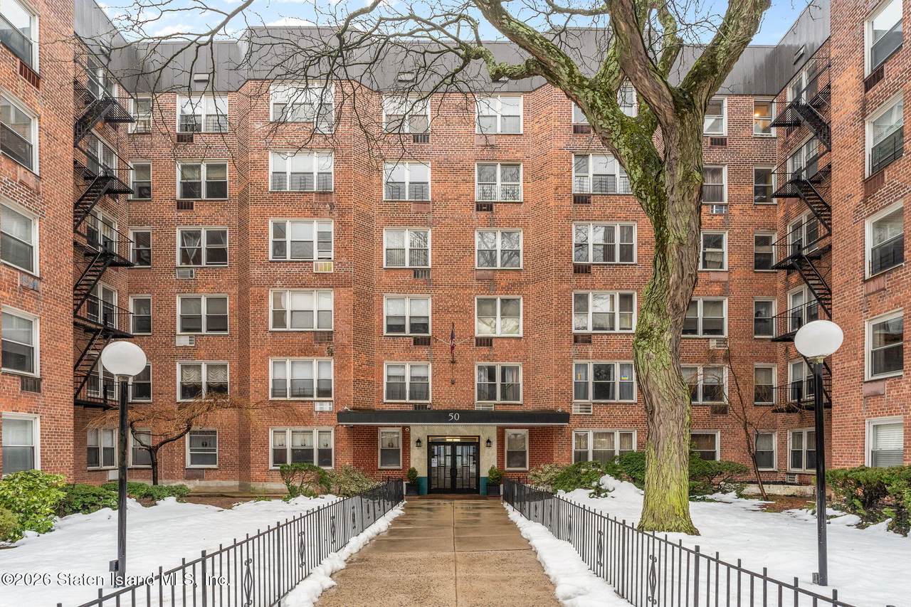 50 Fort Place - Photo 1