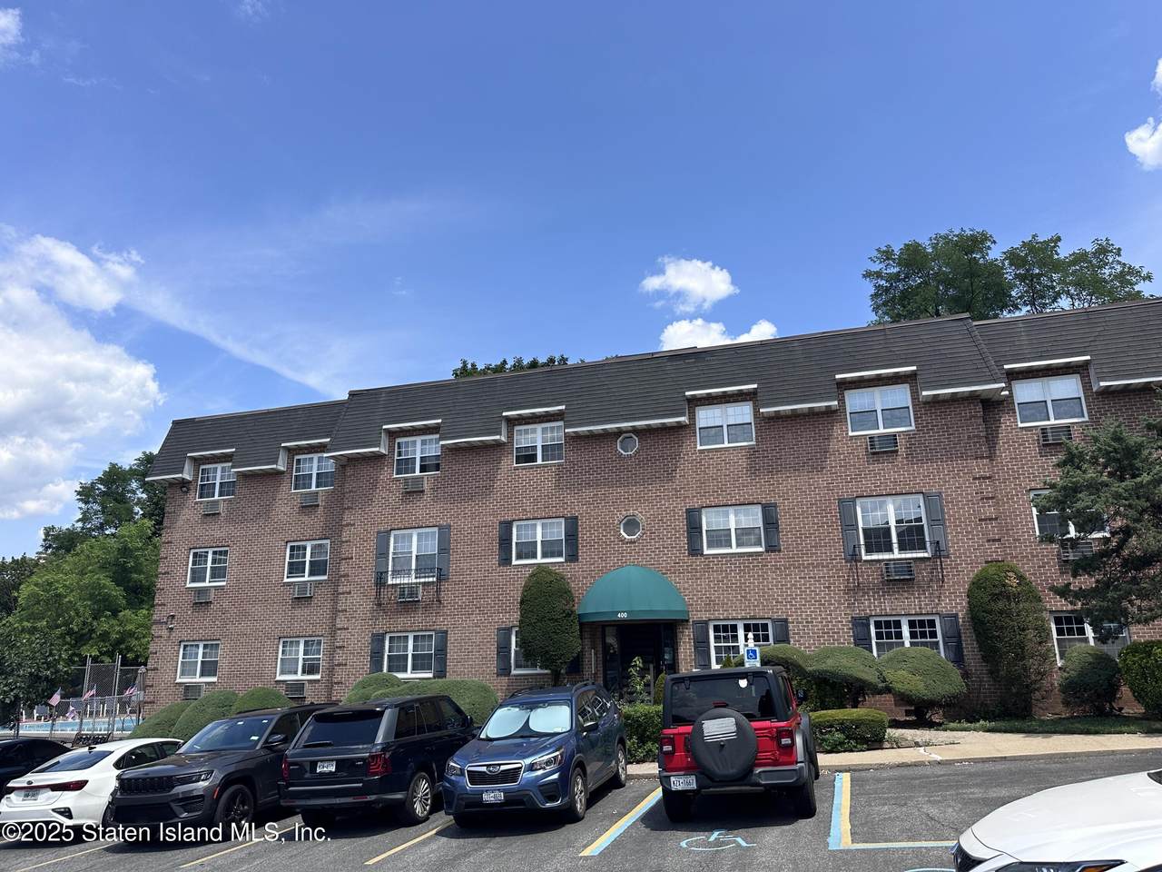 400 Maryland Avenue - Photo 1