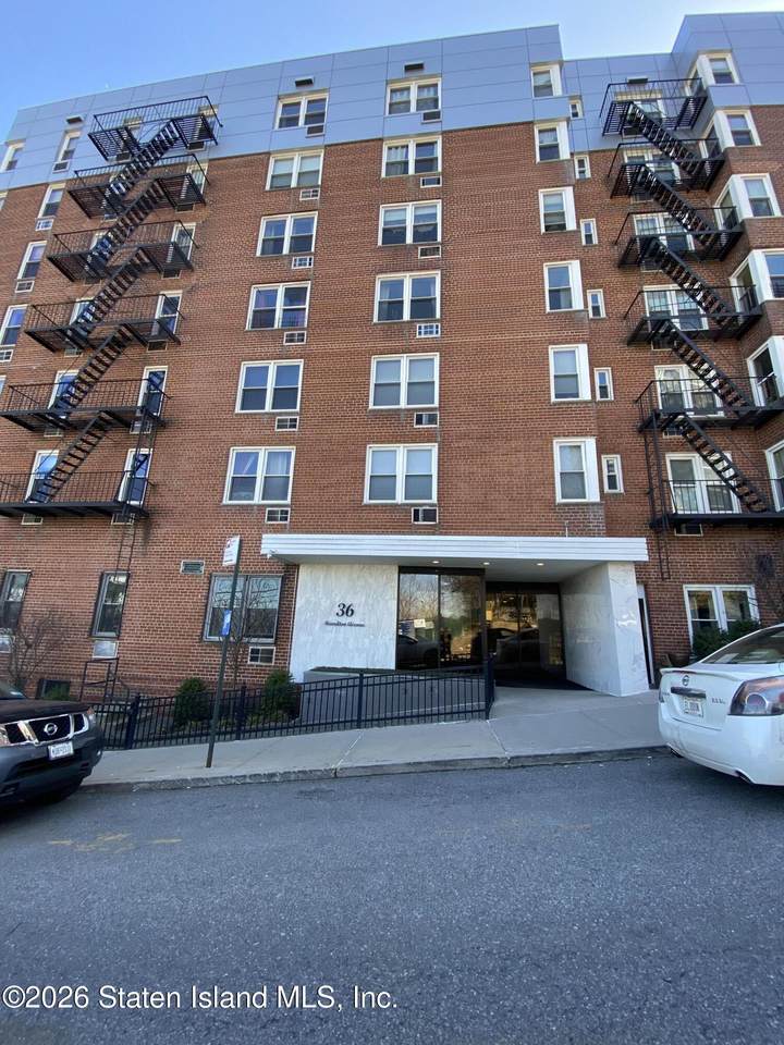 36 Hamilton Avenue - Photo 1
