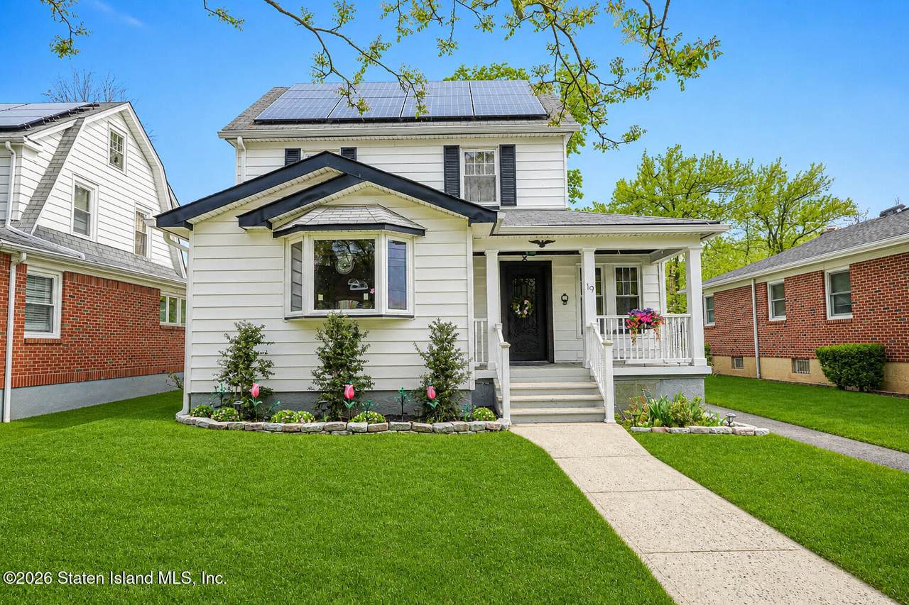 19 Whitney Avenue - Photo 1
