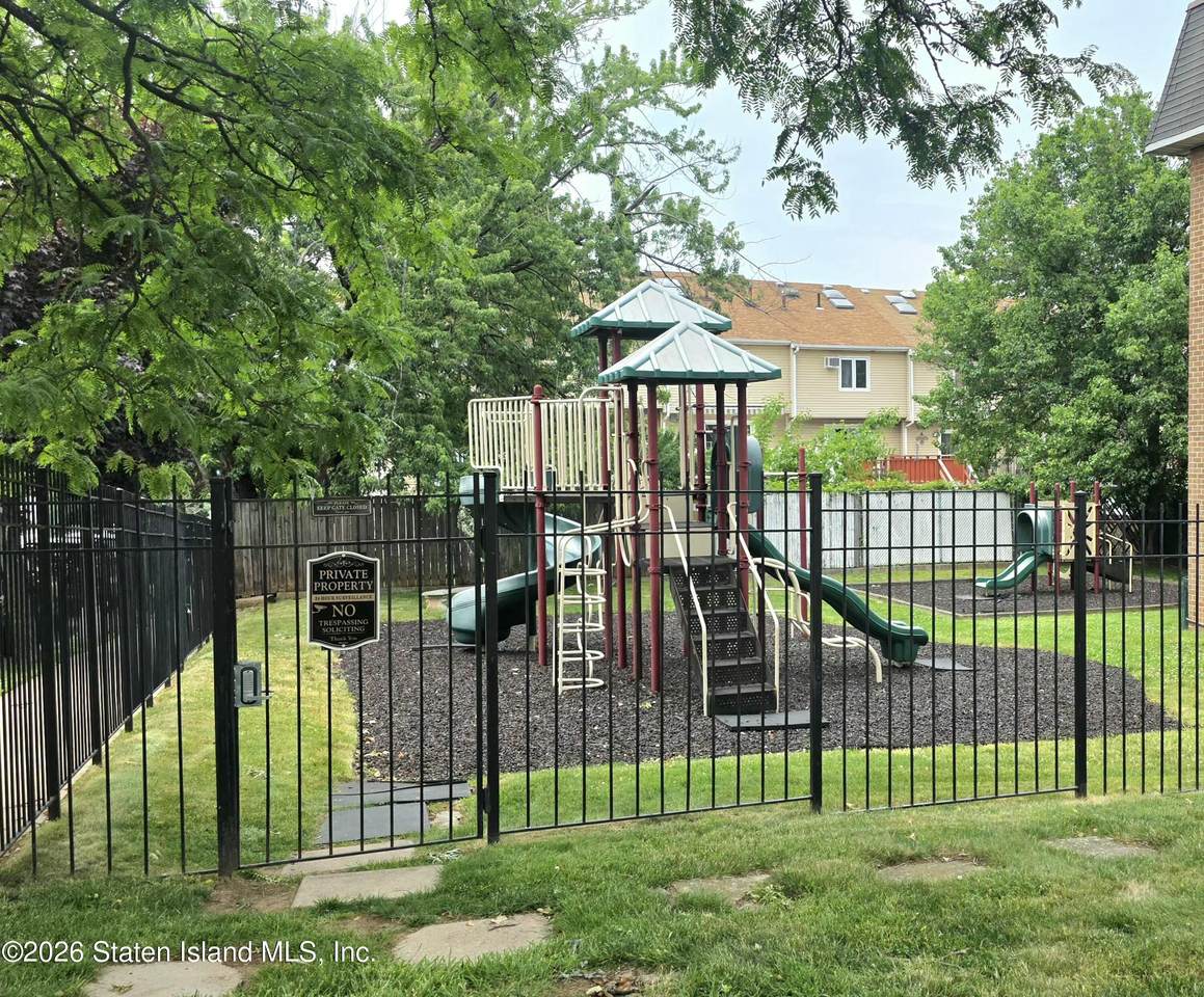 https://bt-photos.global.ssl.fastly.net/statenisland/orig_boomver_1_2603301-2.jpg