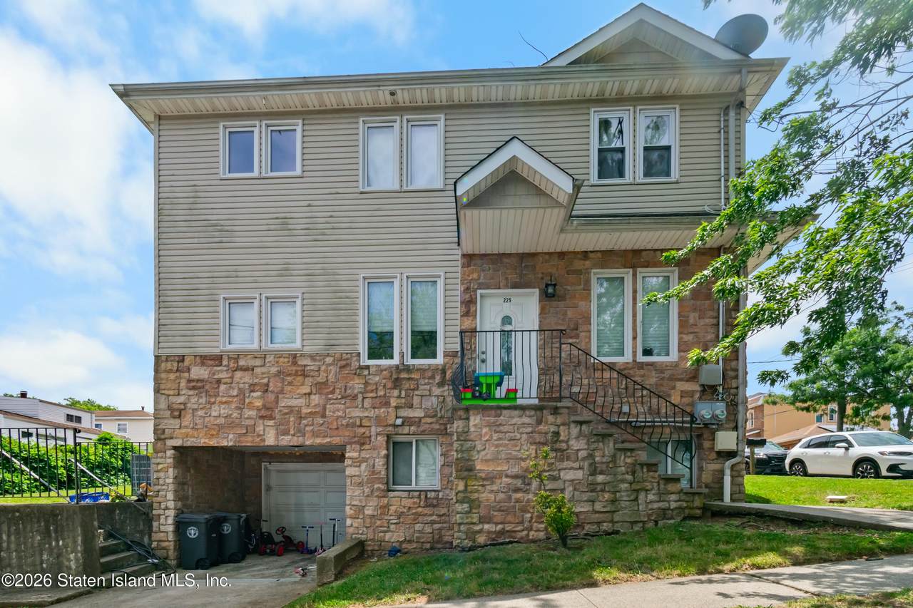 225 Livingston Avenue - Photo 1