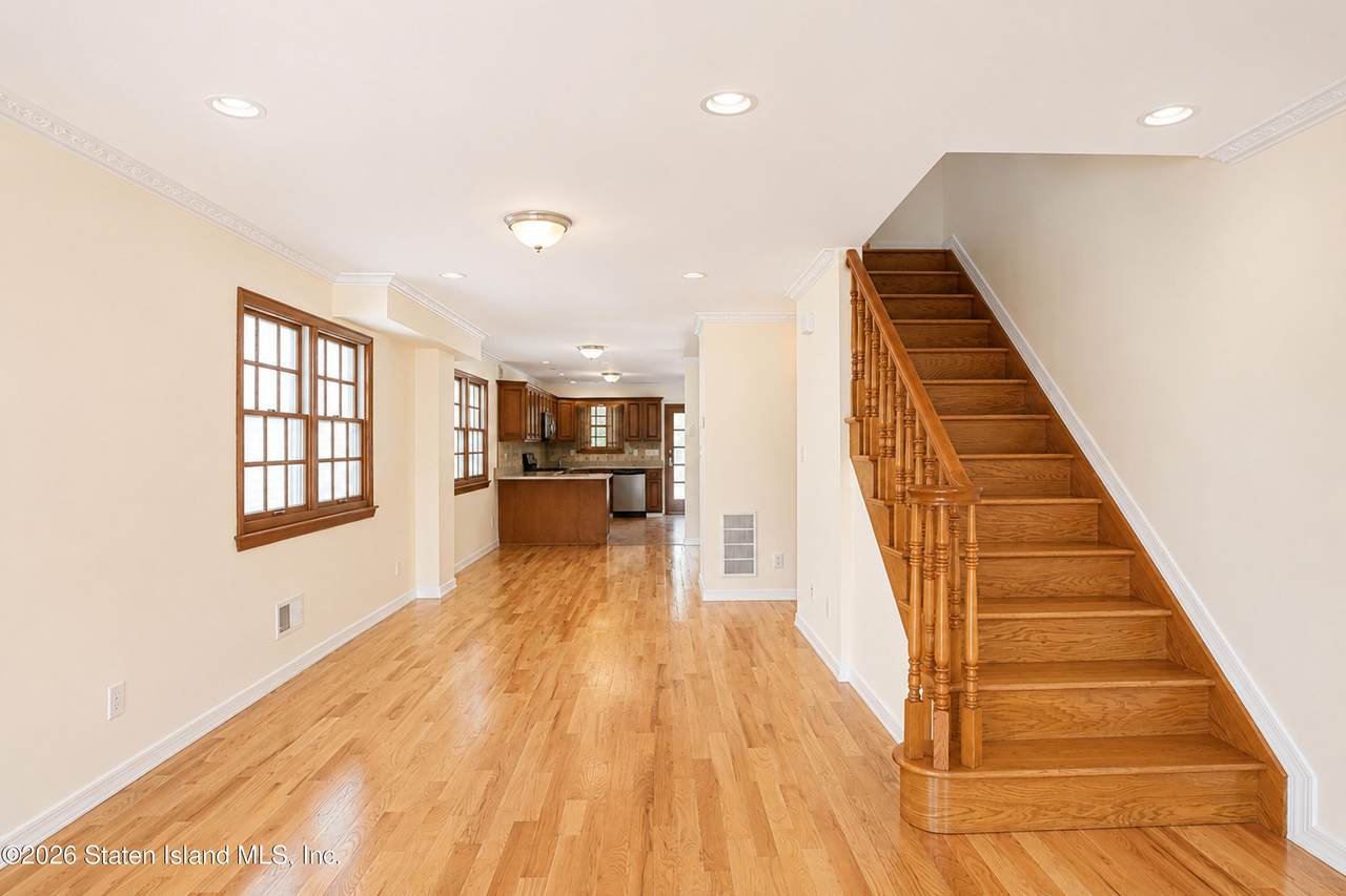 https://bt-photos.global.ssl.fastly.net/statenisland/1280_boomver_1_2603668-2.jpg