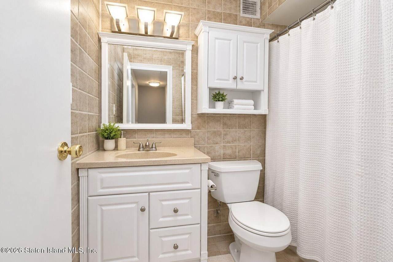 https://bt-photos.global.ssl.fastly.net/statenisland/1280_boomver_1_2605293-2.jpg