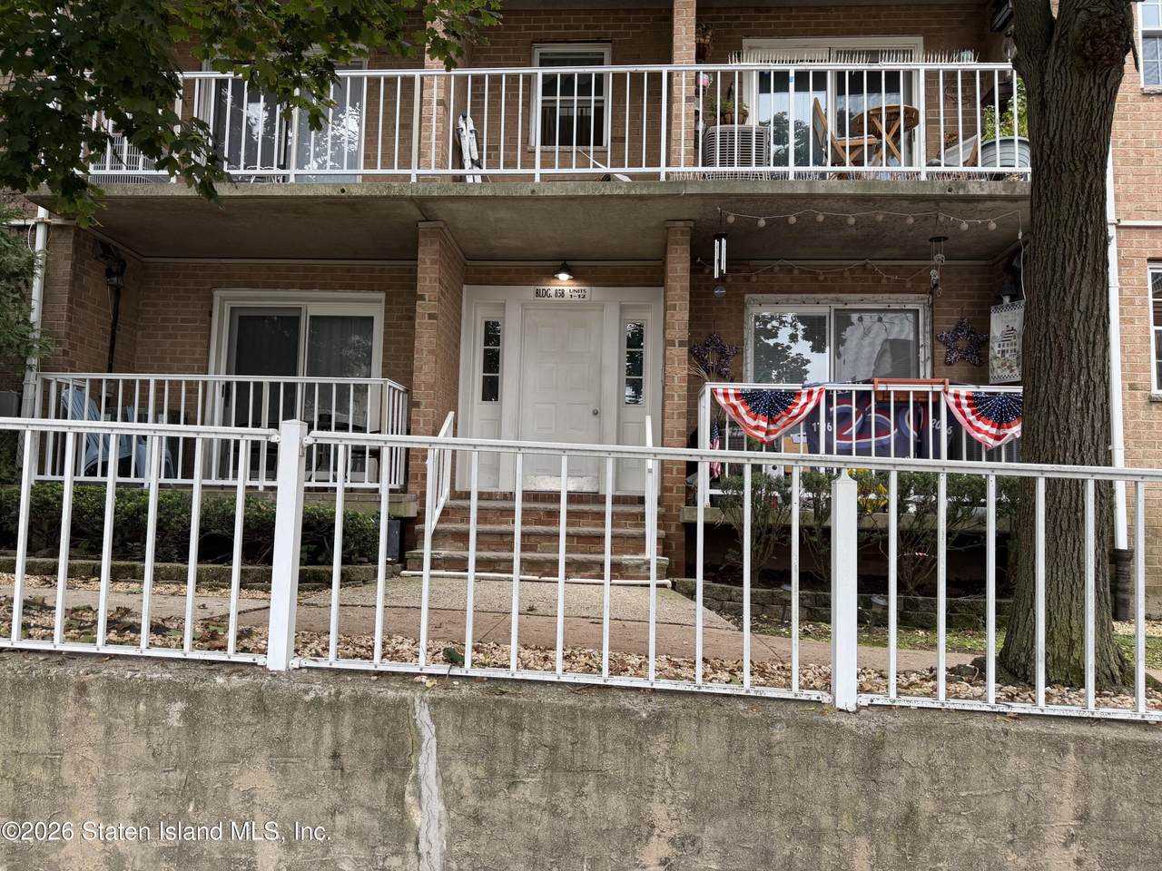 85 Elmwood Park Drive - Photo 1