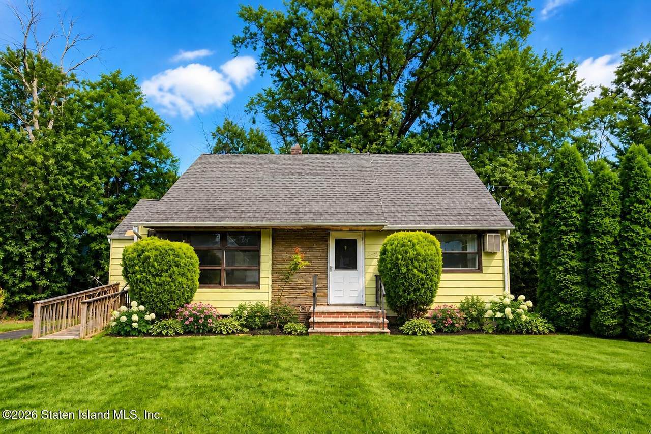 77 Independence Drive - Photo 1