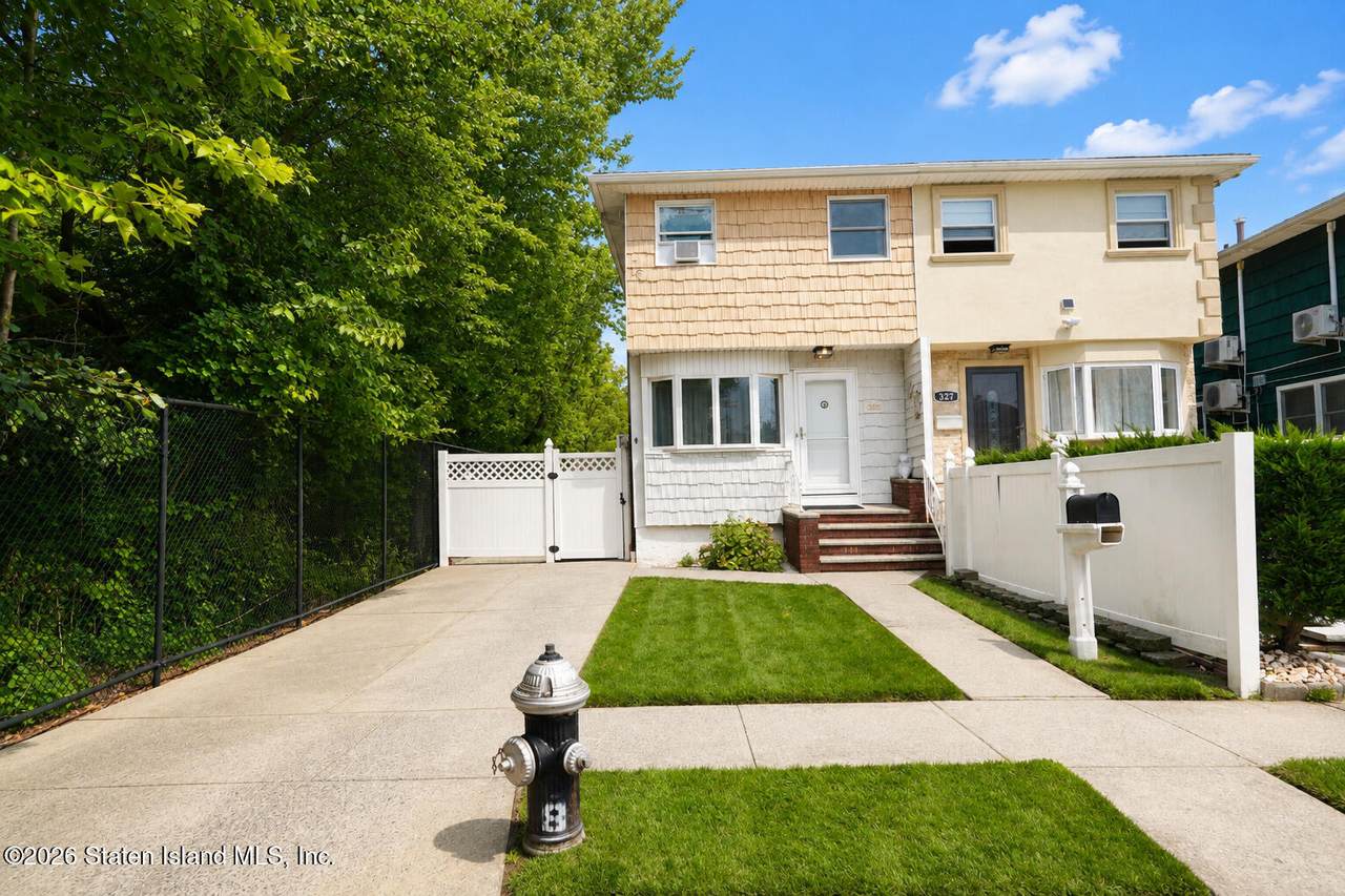https://bt-photos.global.ssl.fastly.net/statenisland/1280_boomver_1_2605416-2.jpg