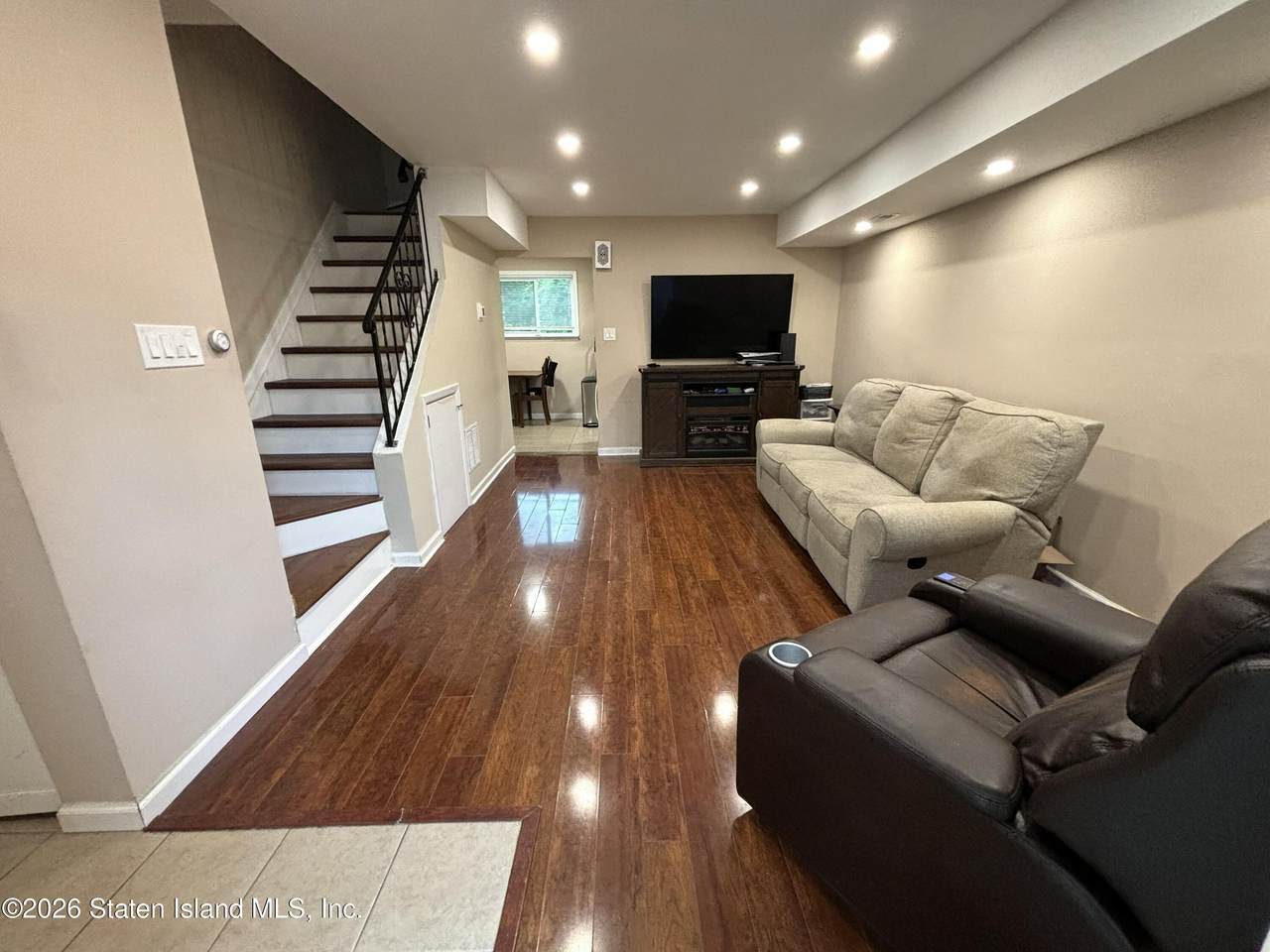 https://bt-photos.global.ssl.fastly.net/statenisland/1280_boomver_1_2605426-2.jpg