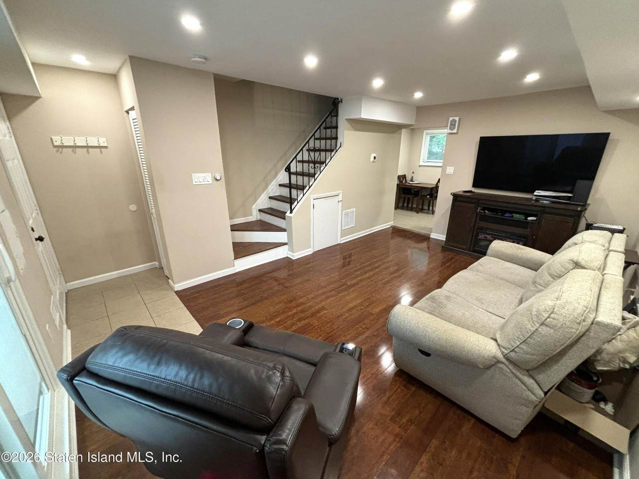 https://bt-photos.global.ssl.fastly.net/statenisland/1280_boomver_1_2605426-2.jpg