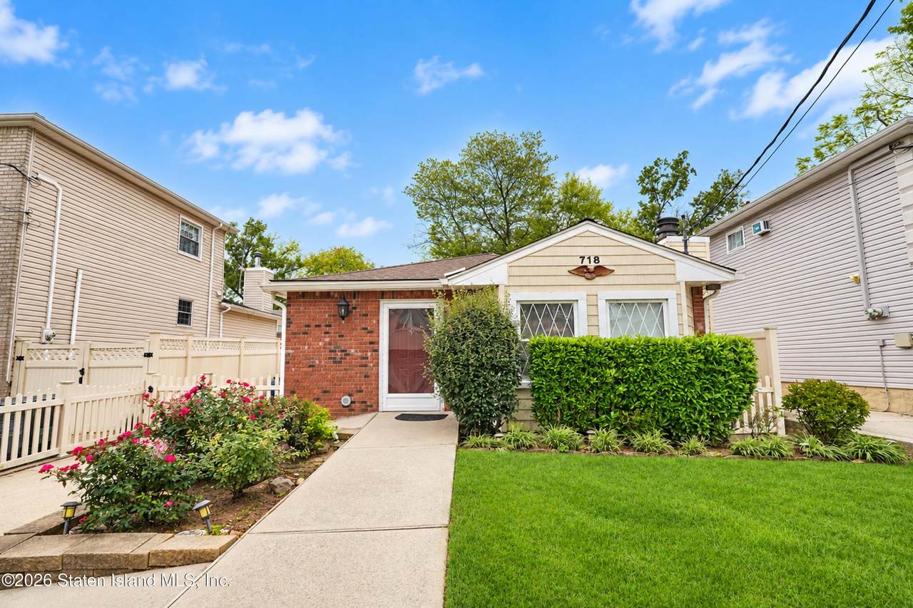 718 Craig Avenue - Photo 1