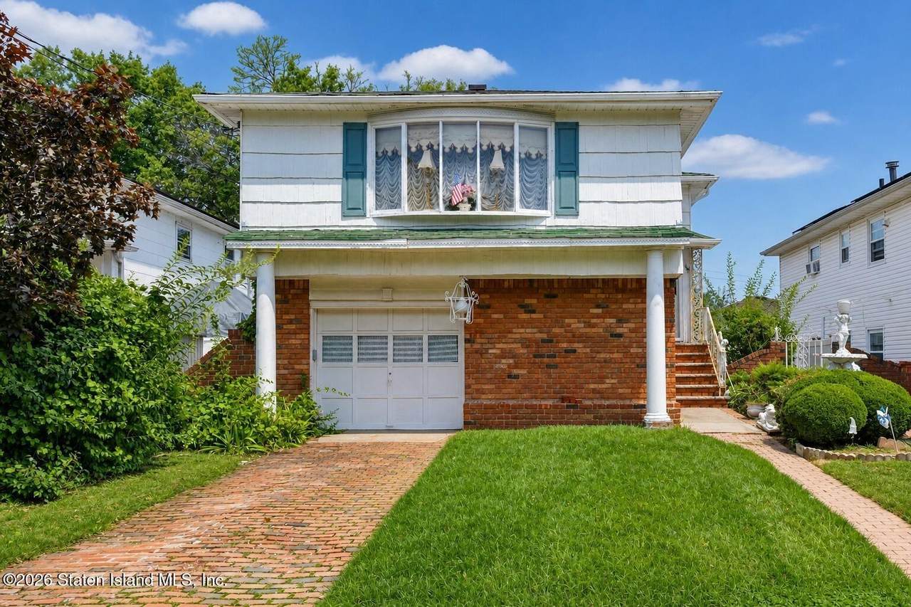 115 Augusta Avenue - Photo 1