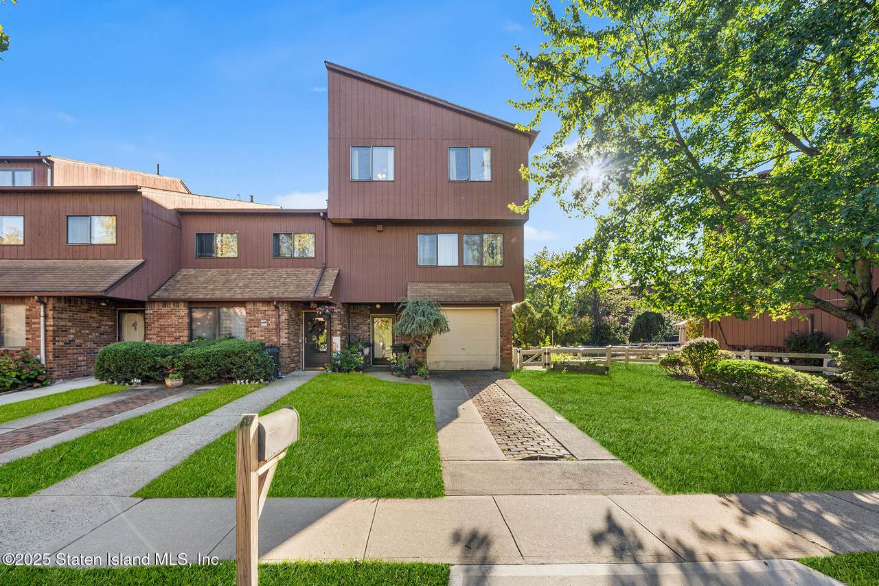 164 Stonegate Drive - Photo 1