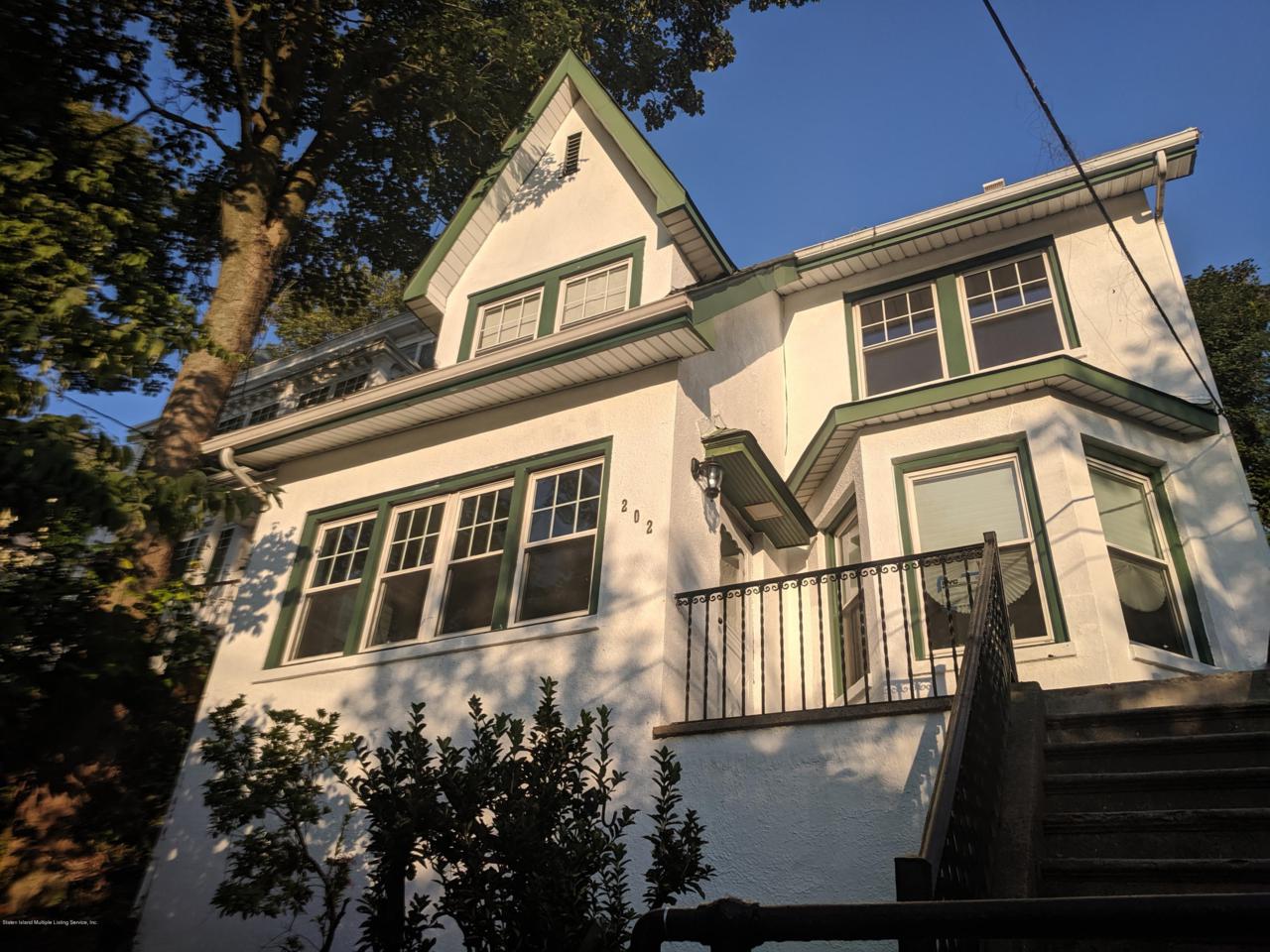202 St Pauls Avenue - Photo 1