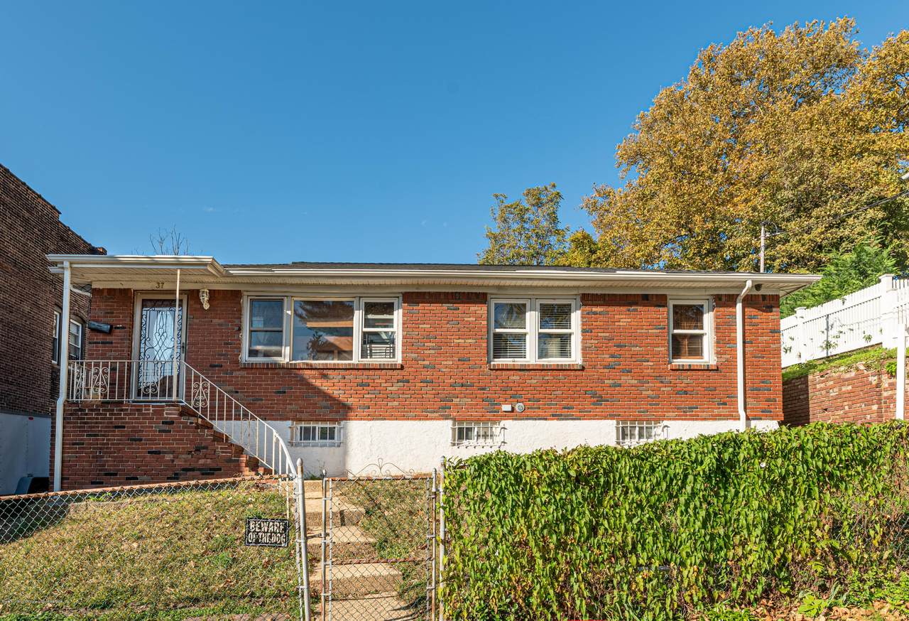 37 Curtis Place - Photo 1